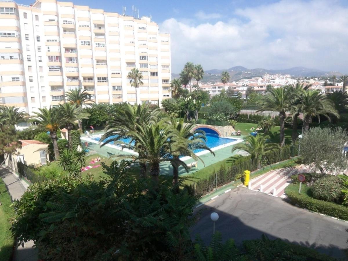 Beachfront 82 Торрокс Екстер'єр фото